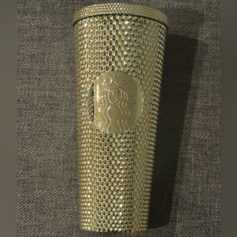 Starbucks Venti Gold Cup w/o straw